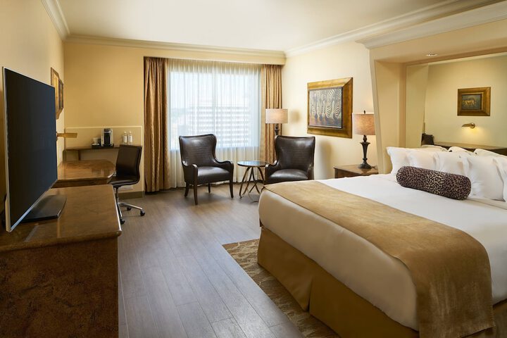 Room 18 of 36