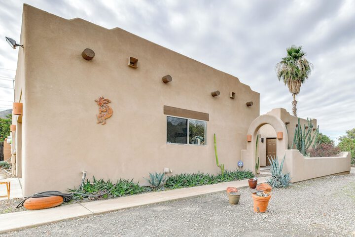 4 Mi to San Tan Mtn Trails: Arizona Studio!