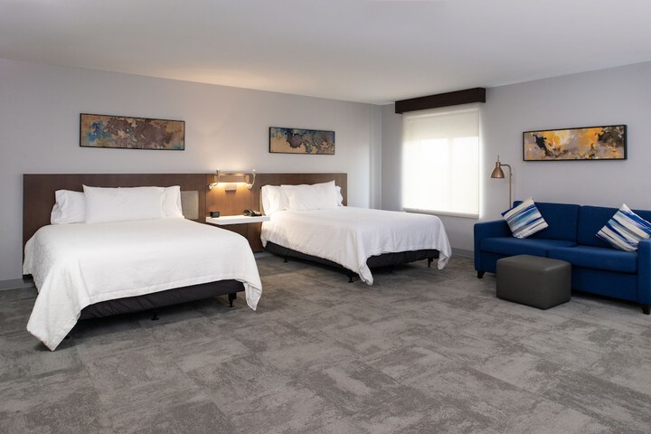 Room 34 of 46