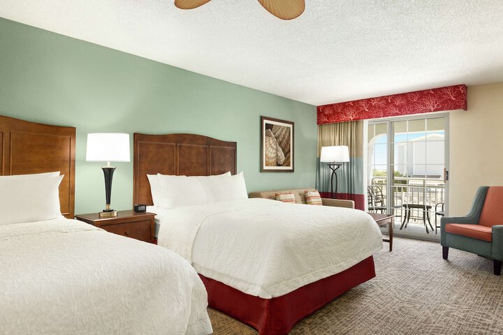 Hampton Inn & Suites Outer Banks / Corolla