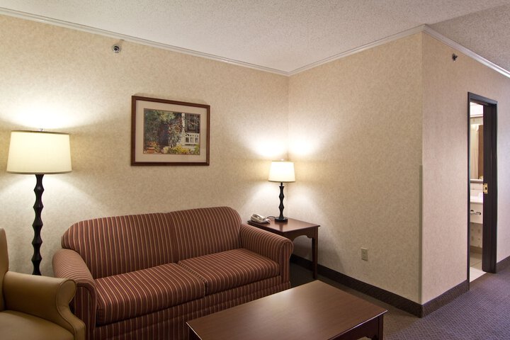 Room 10 of 47