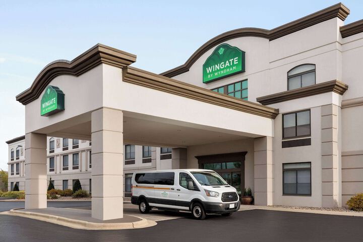 Wingate by Wyndham Green Bay / Airport