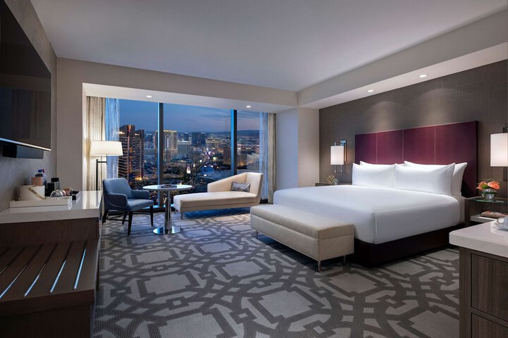 Room 103 of 152