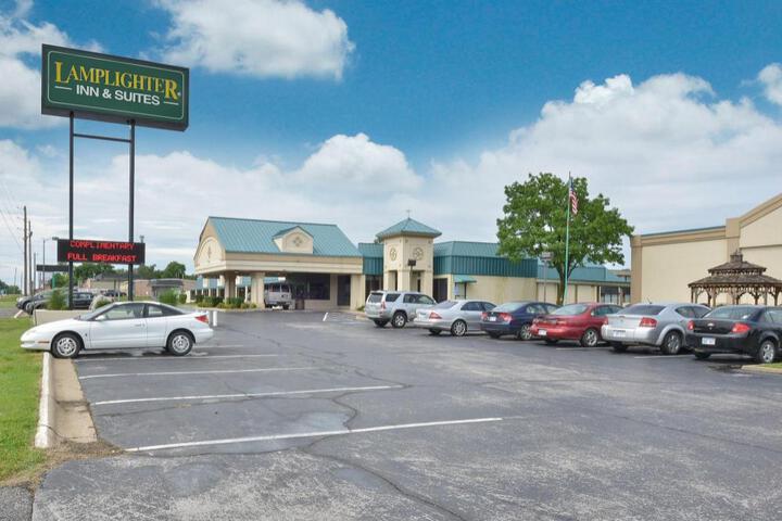Lamplighter Inn and Suites