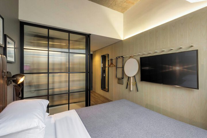 Room 55 of 103