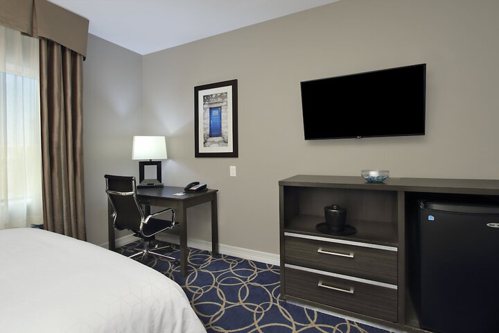Room 21 of 38