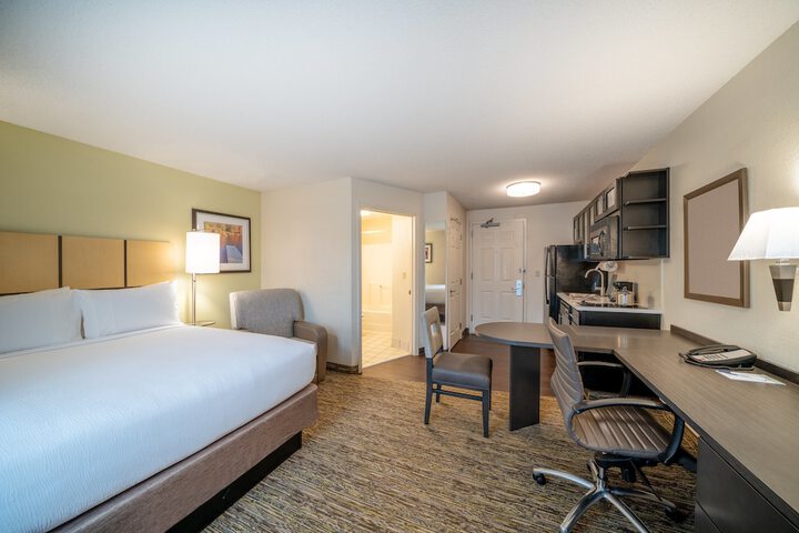 Room 18 of 41
