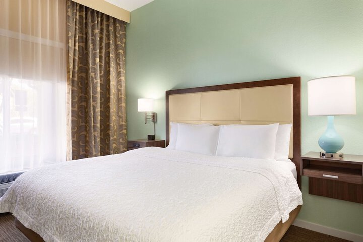 Hampton Inn & Suites Tarpon Springs