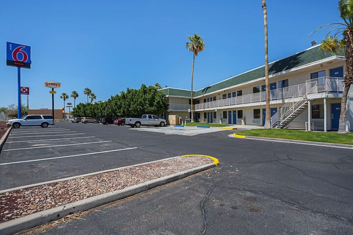 Hotel 8 of 55