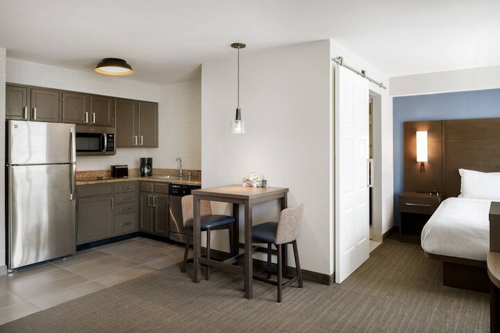 Room 25 of 73