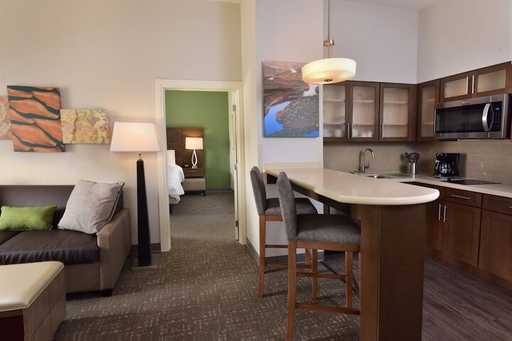 Staybridge Suites Wisconsin Dells - Lake Delton by IHG