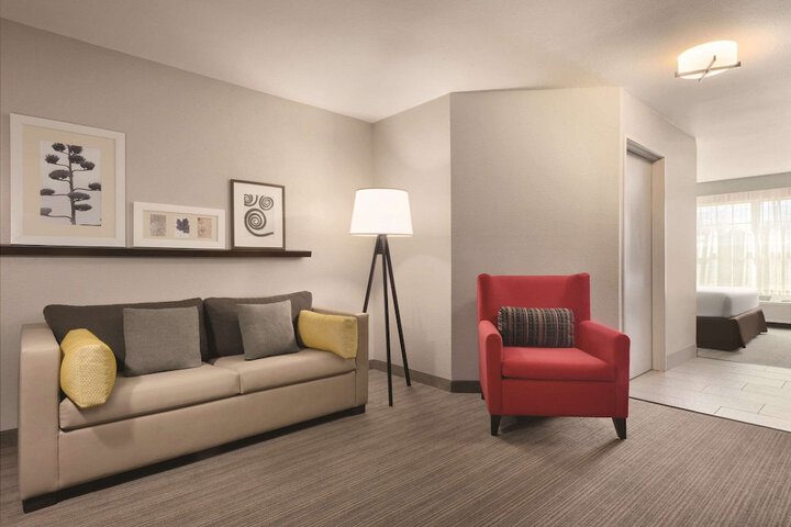 Country Inn & Suites by Radisson Germantown, WI