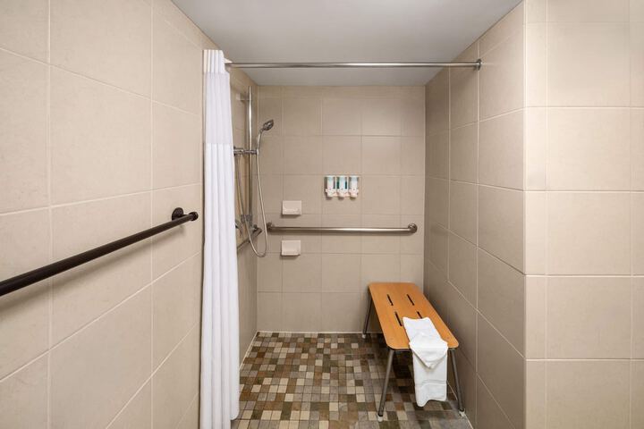 Heritage Inn & Suites San Antonio Airport Trademark Wyndham