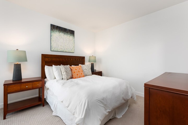 Global Luxury Suites at Reston Town Center