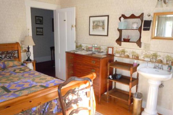 Fitch Hill Inn