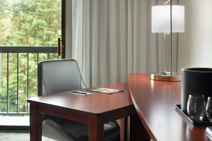 Courtyard by Marriott Raleigh / Cary