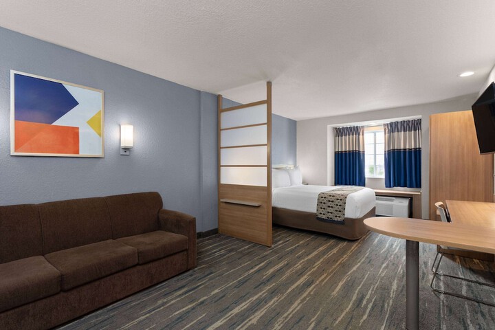 Room 20 of 37