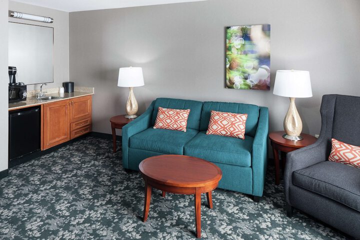 Hilton Garden Inn Naperville / Warrenville