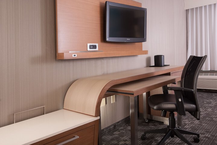 Room 20 of 33