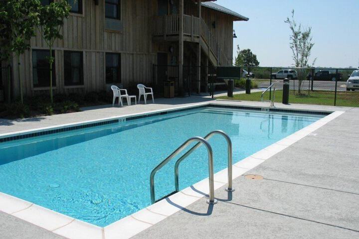 Pool 2 of 15
