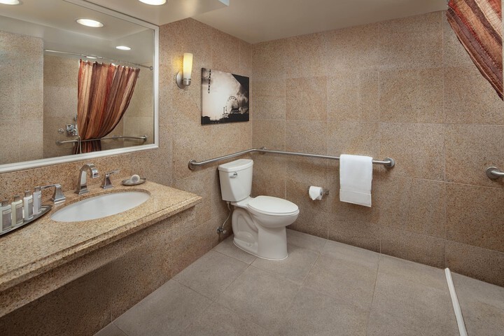 Avenue of the Arts Costa Mesa a Tribute Portfolio Hotel