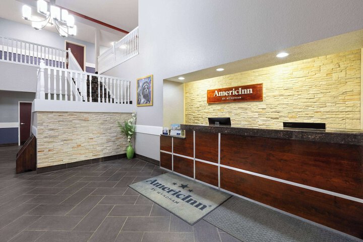 AmericInn by Wyndham Grinnell
