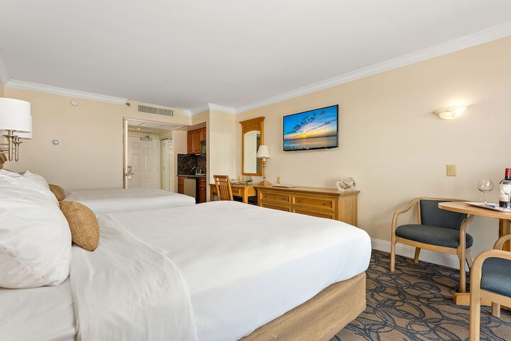 La Mer Beachfront Resort