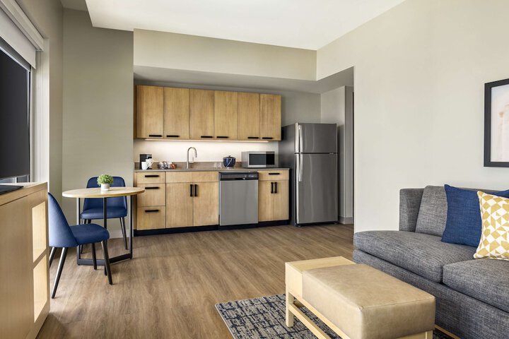 Hyatt Place Virginia Beach / Oceanfront