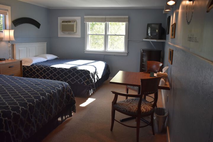 Room 4 of 23