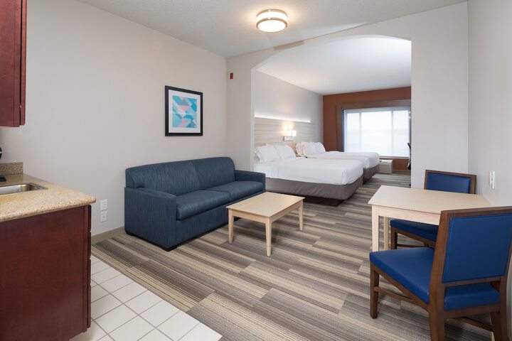 Holiday Inn Express Hotel & Suites Detroit - Utica by IHG