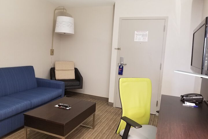 Holiday Inn Express & Suites Miami - Hialeah by IHG