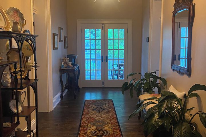 Room 33 of 49