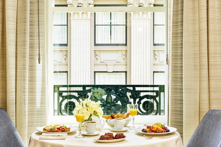 Breakfast/Coffee Service 113 of 136