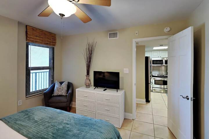 Room 11 of 27