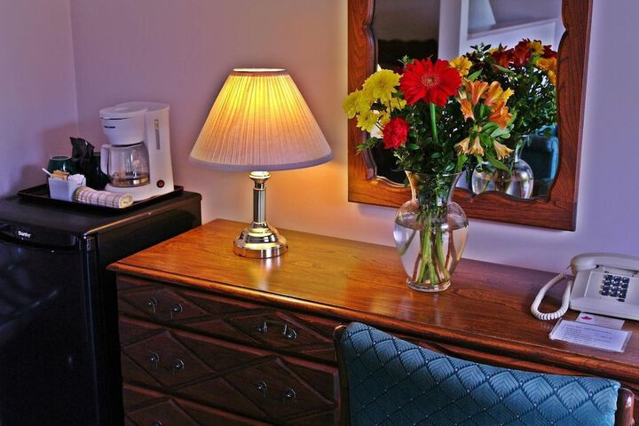 Room 10 of 30