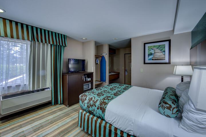 Room 13 of 27
