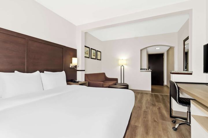 Comfort Suites Lumberton North