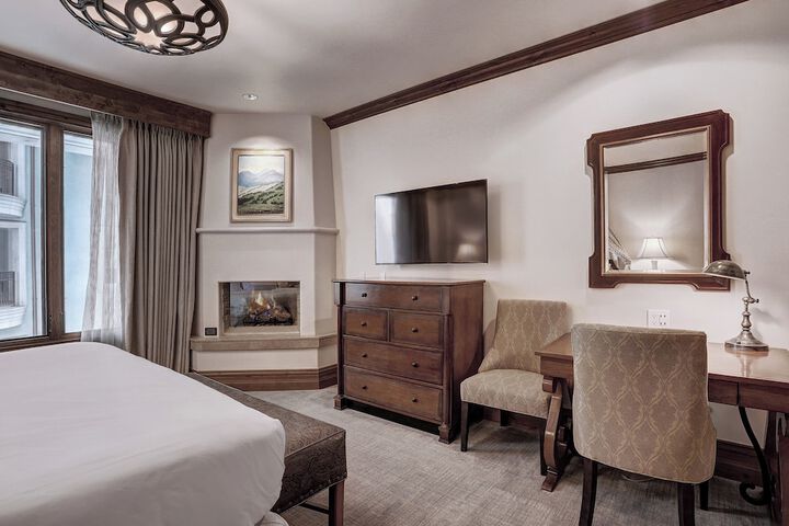 Room 216 of 450
