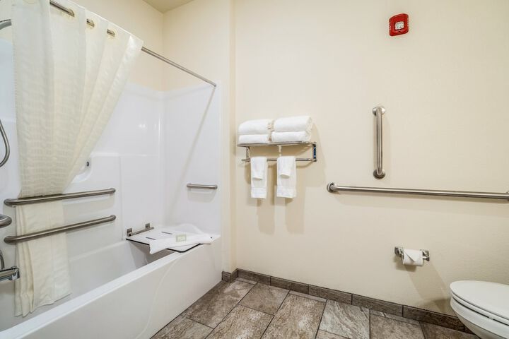 Room 40 of 75