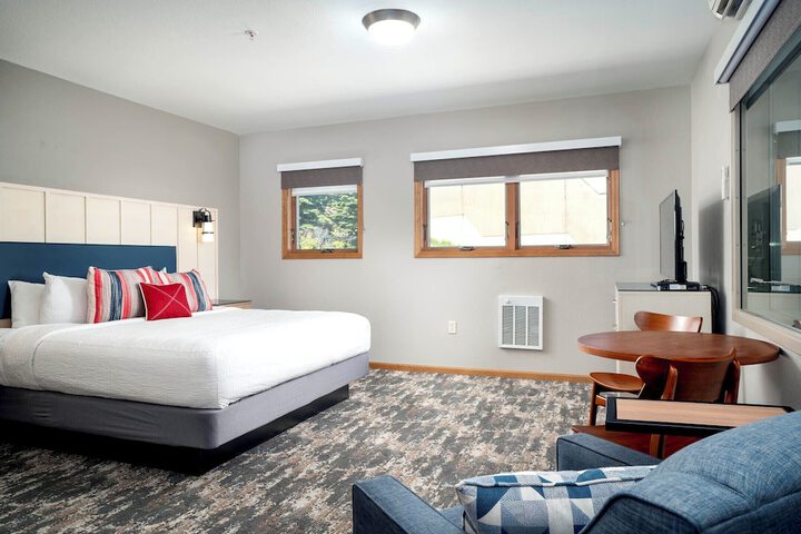 Room 43 of 63