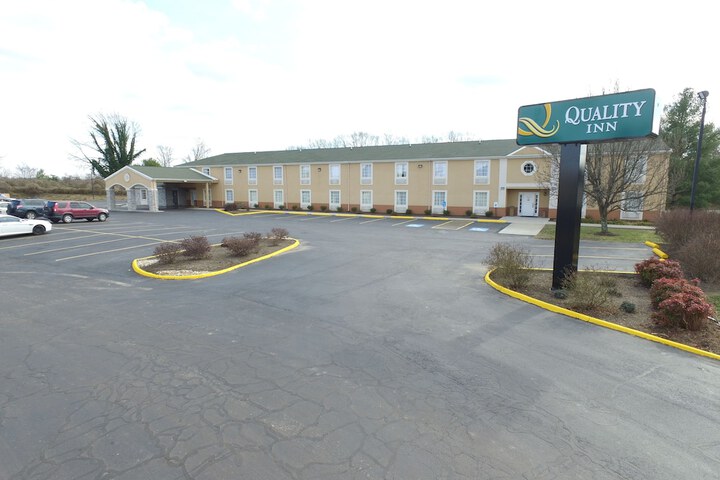 Hotel 5 of 37