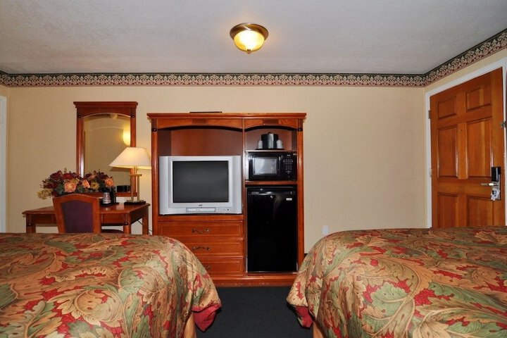 Room 33 of 50