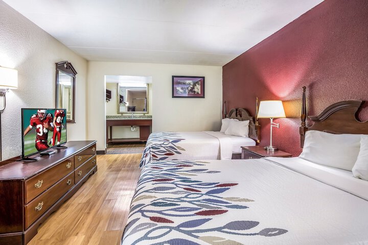 Red Roof Inn Caryville