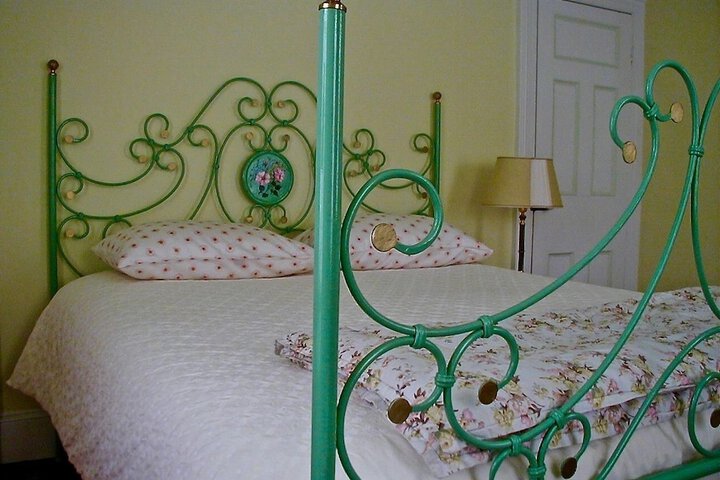 Room 19 of 37