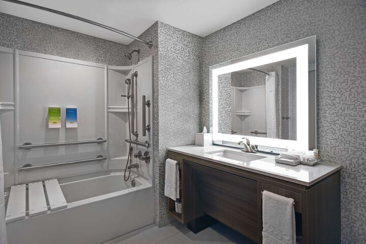 Home2 Suites by Hilton Utica NY