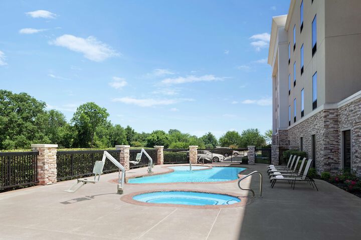 Pool 4 of 42