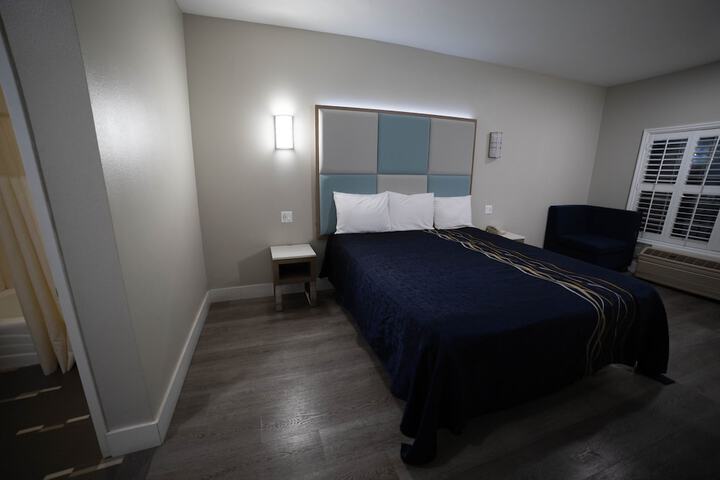 Room 44 of 67