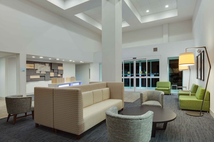 Hotel Interior 11 of 41