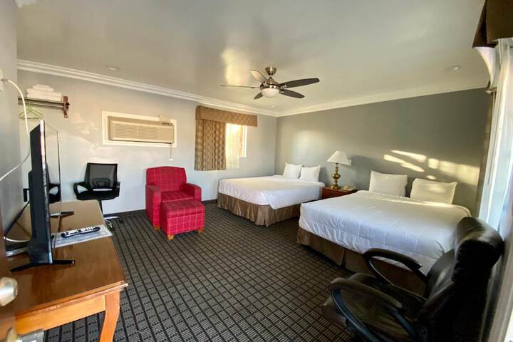 Room 43 of 70