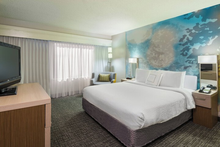 Room 16 of 37